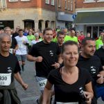 Firmenlauf 2017 Start am Marktplatz_107