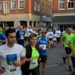 Firmenlauf 2017 Start am Marktplatz_58